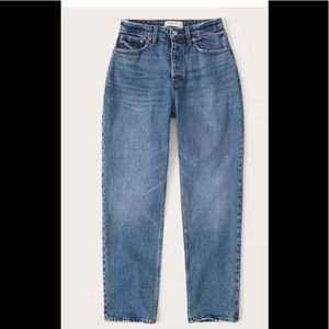 ABERCROMBIE & FITCH HIGH RISE CURVE LOVE DAD JEANS SZ 26/2R